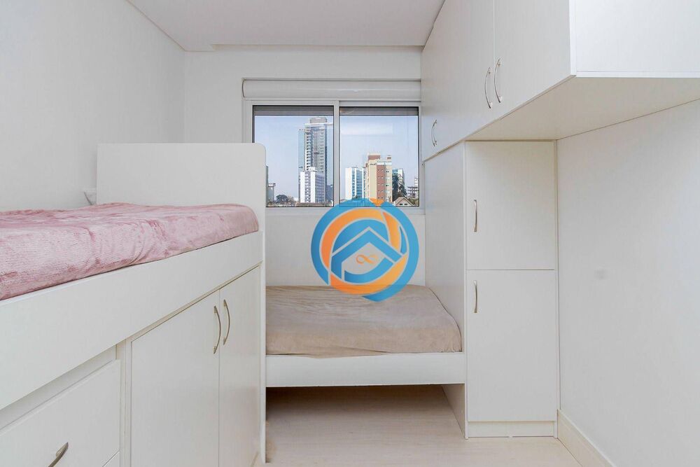 Apartamento à venda com 3 quartos, 134m² - Foto 1