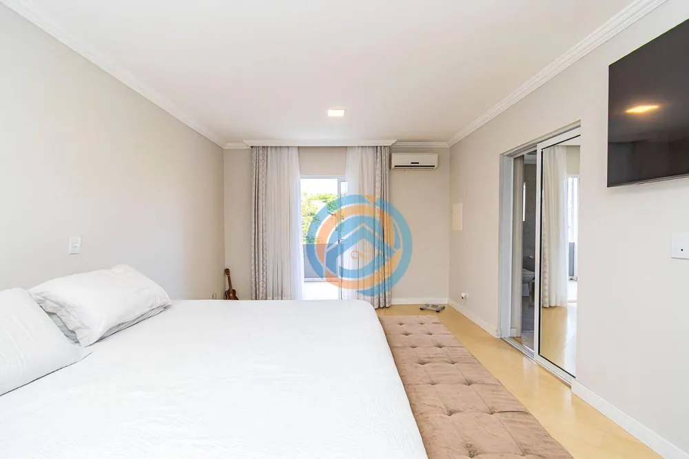 Sobrado, 3 quartos, 390 m² - Foto 2