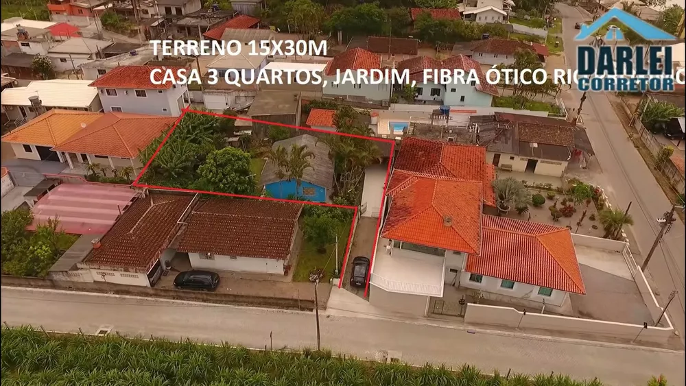 Casa à venda com 3 quartos, 450m² - Foto 1