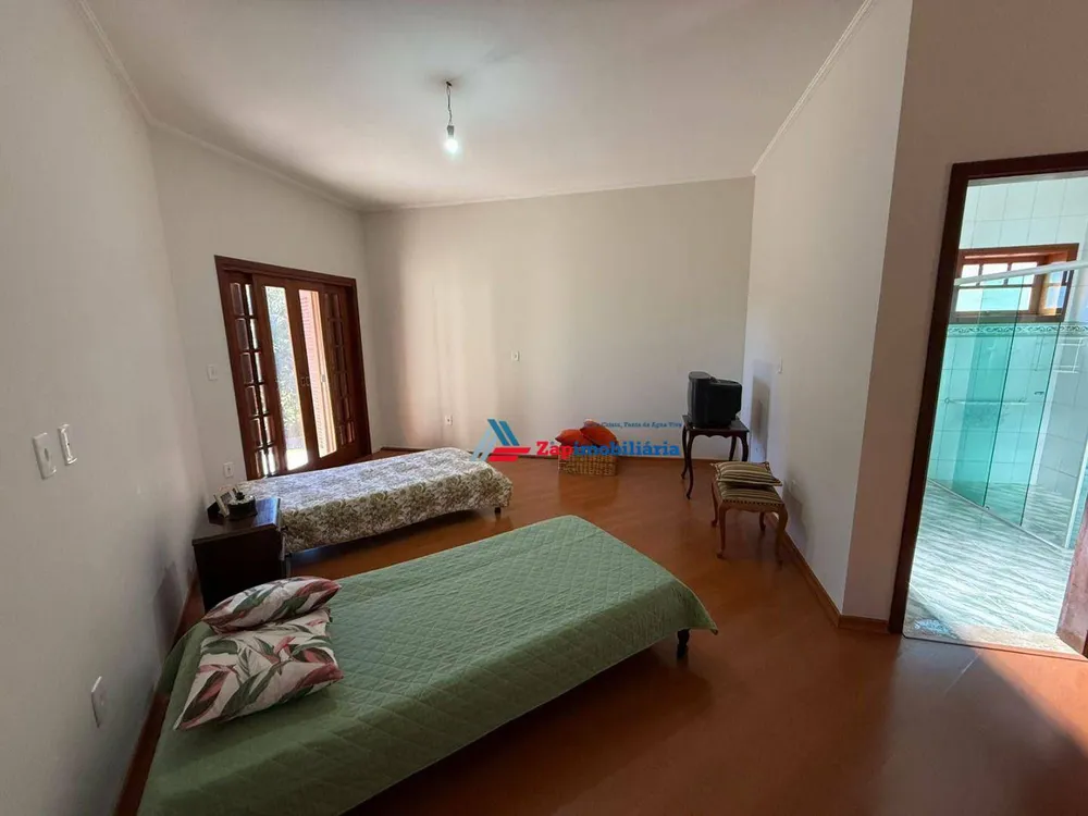 Casa, 3 quartos, 250 m² - Foto 14