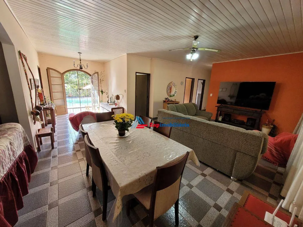 Chácara, 4 quartos, 5700 m² - Foto 1