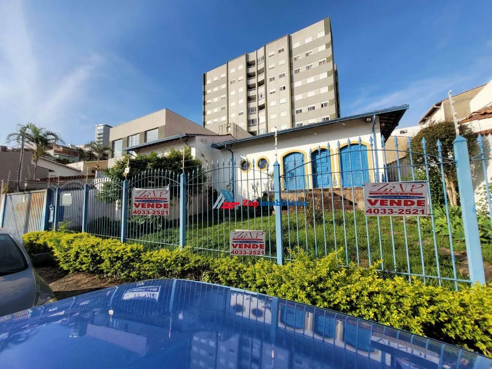 Casa, 3 quartos, 341 m² - Foto 1