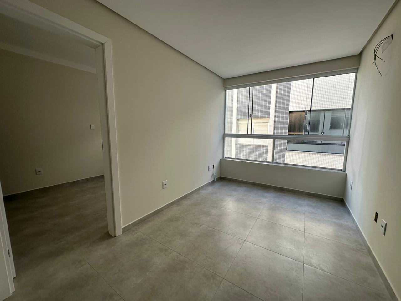 Apartamento à venda com 1 quarto, 40m² - Foto 1