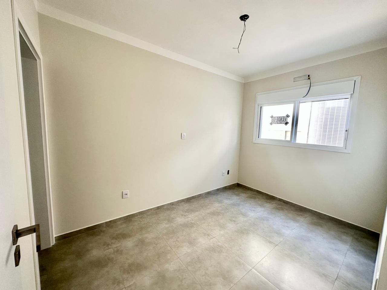 Apartamento à venda com 1 quarto, 40m² - Foto 2