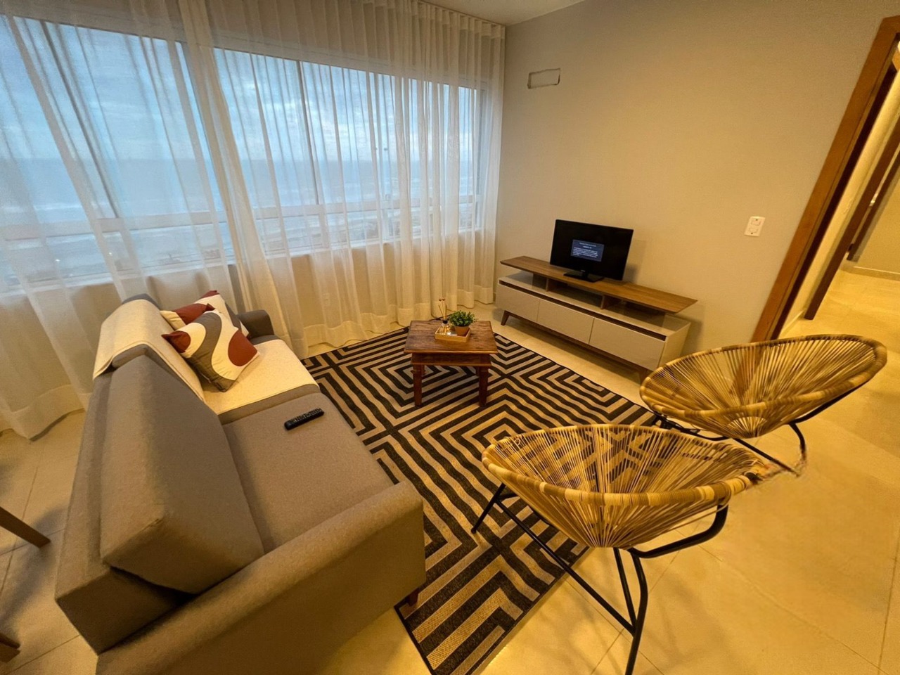 Apartamento à venda com 2 quartos, 137m² - Foto 3