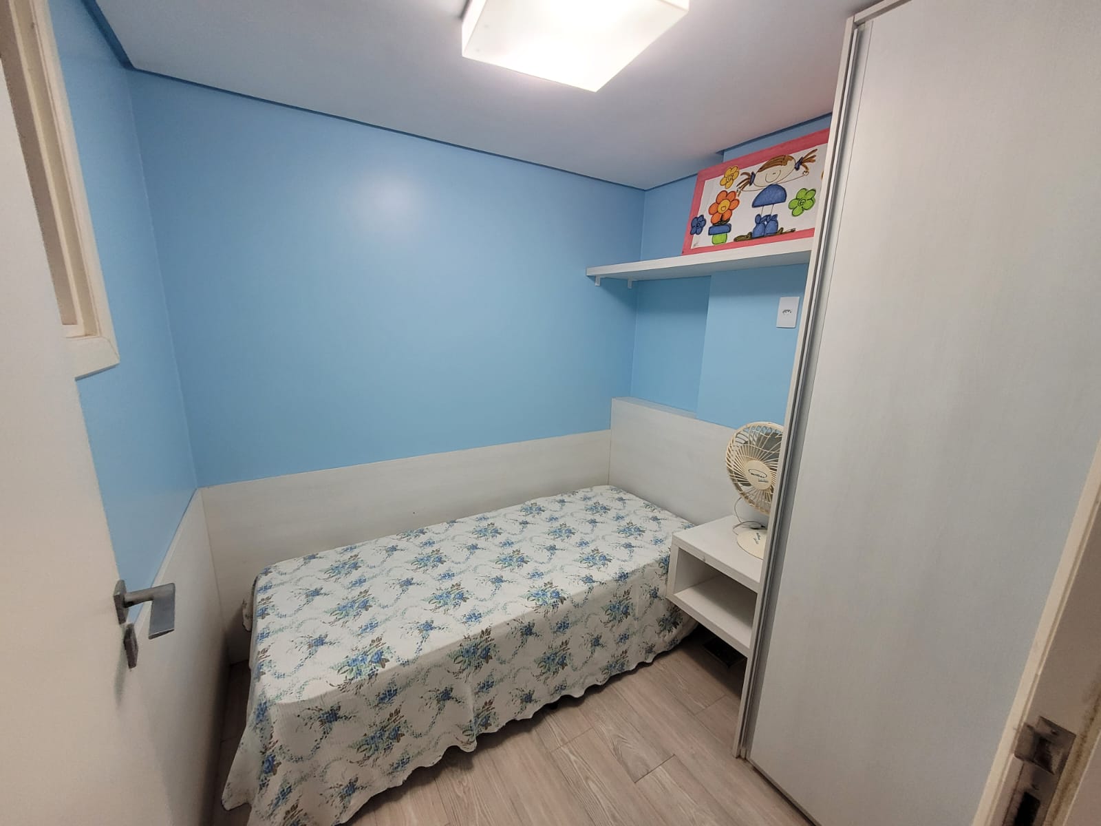 Apartamento à venda com 4 quartos, 140m² - Foto 2