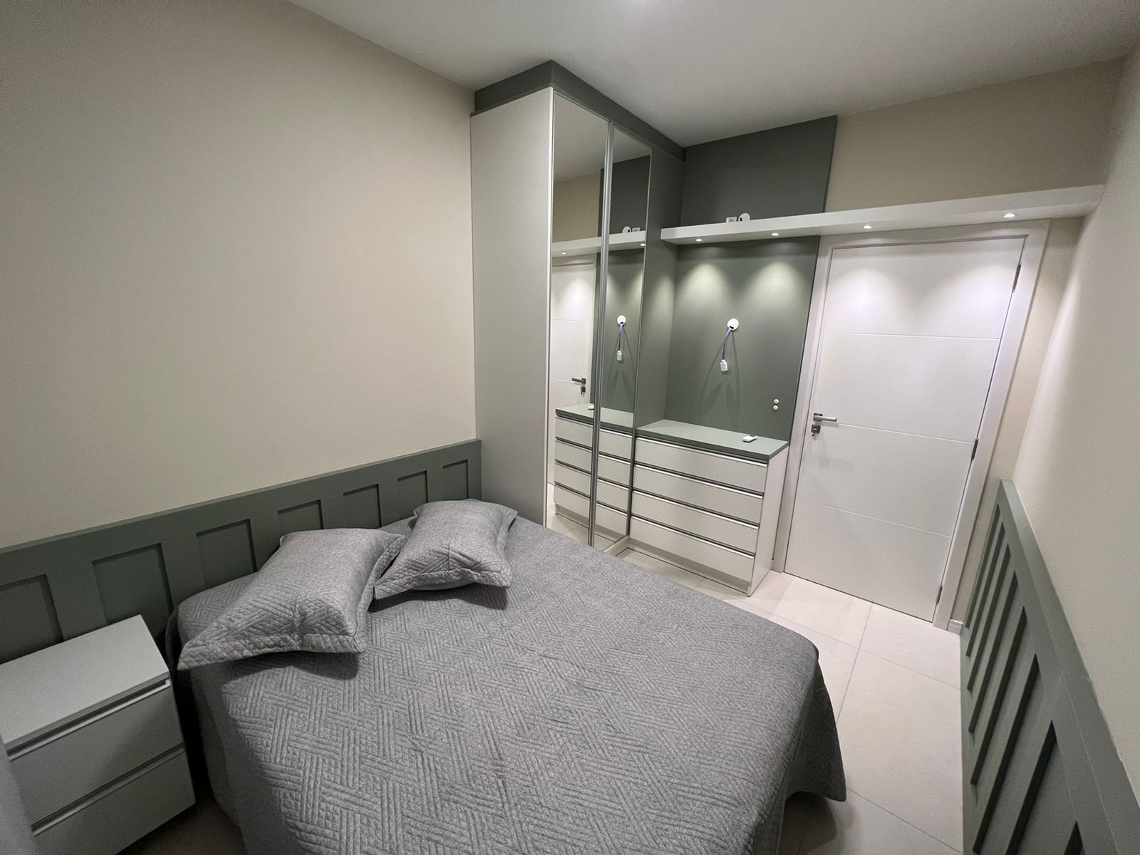 Apartamento à venda com 2 quartos, 70m² - Foto 8