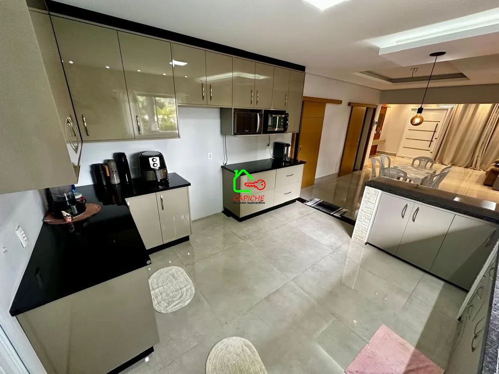 Chácara, 3 quartos, 1145 m² - Foto 2