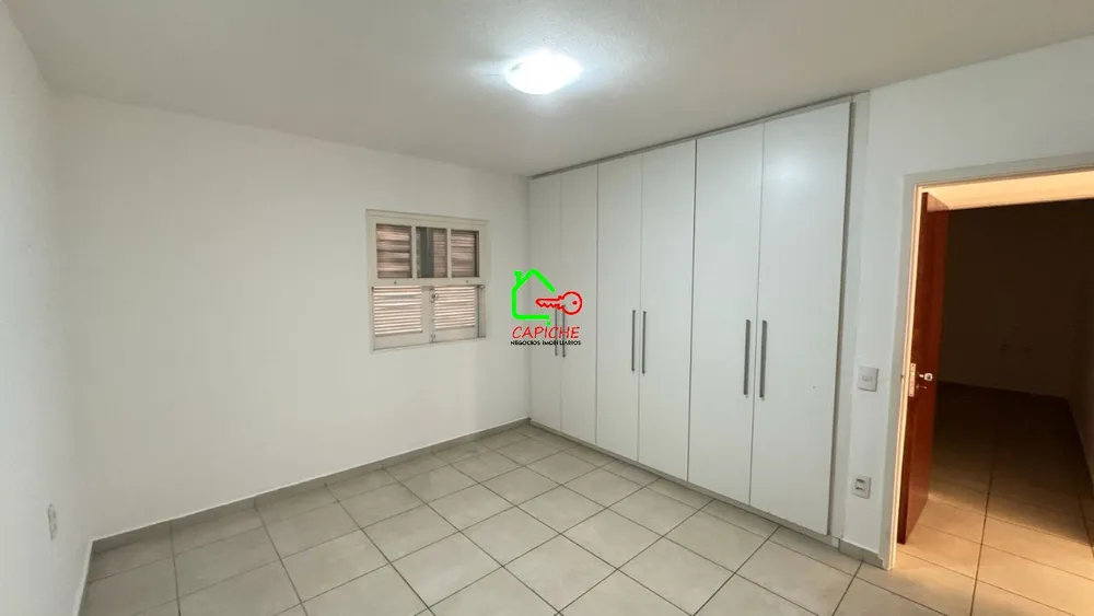 Casa, 3 quartos, 300 m² - Foto 2