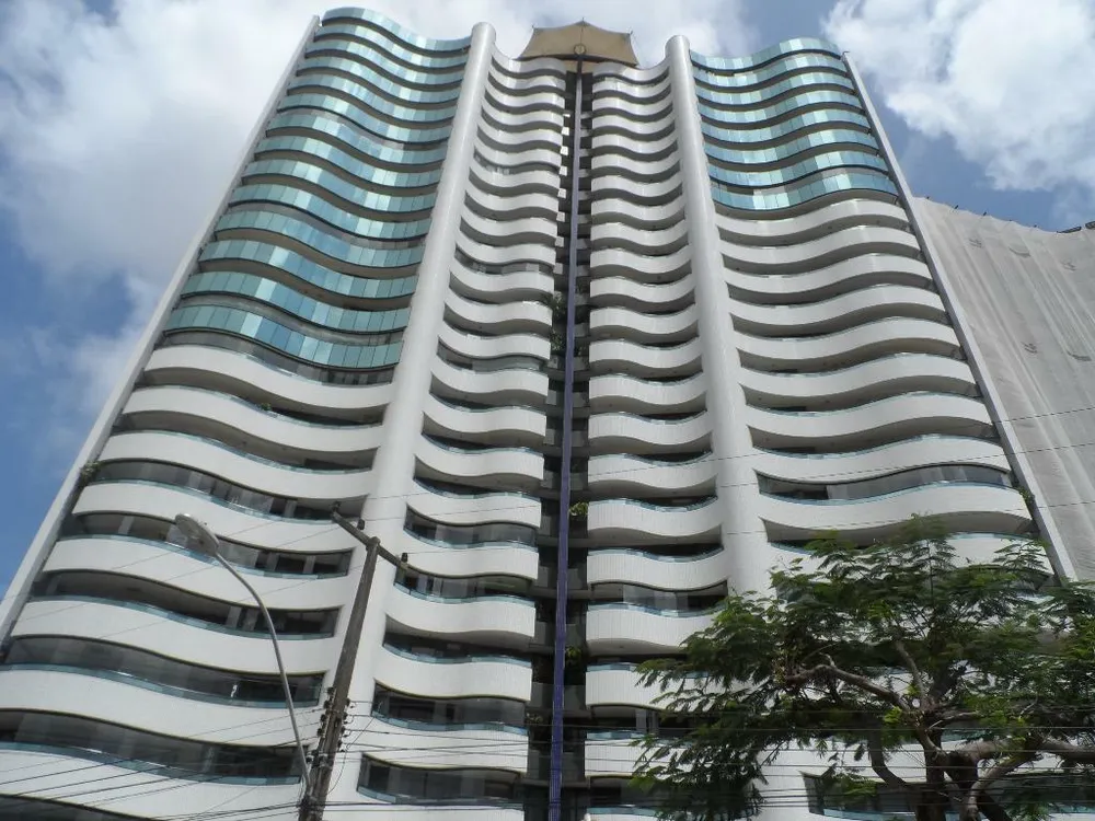 Apartamento, 3 quartos, 240 m² - Foto 1