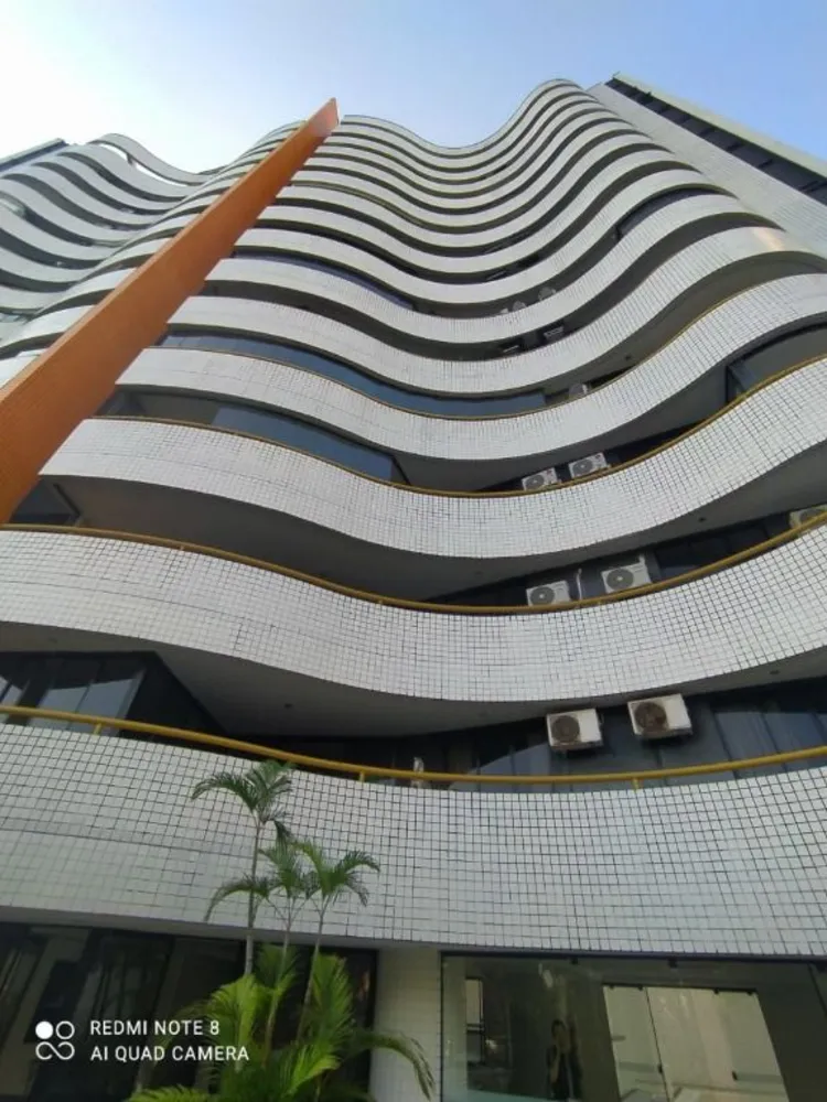 Apartamento, 3 quartos, 214 m² - Foto 2