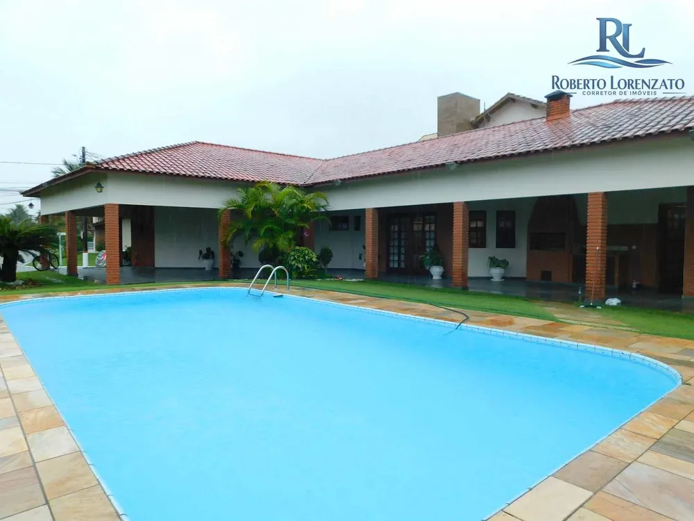 Casa, 4 quartos, 352 m² - Foto 1