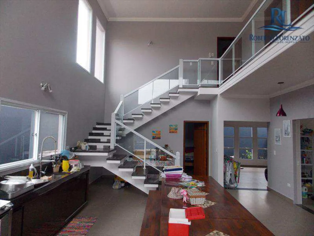 Casa, 5 quartos, 251 m² - Foto 3