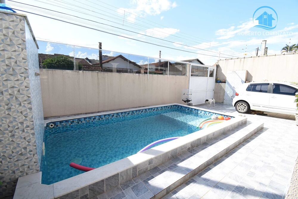 Casa, 6 quartos, 200 m² - Foto 1