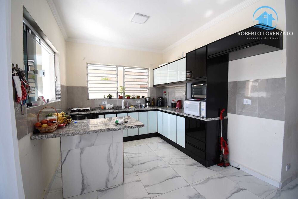 Casa, 6 quartos, 200 m² - Foto 2