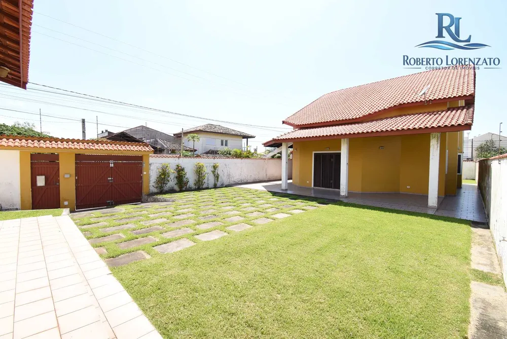 Casa, 3 quartos, 230 m² - Foto 1