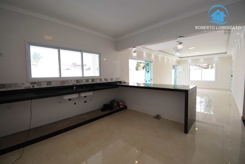 Casa, 4 quartos, 195 m² - Foto 1
