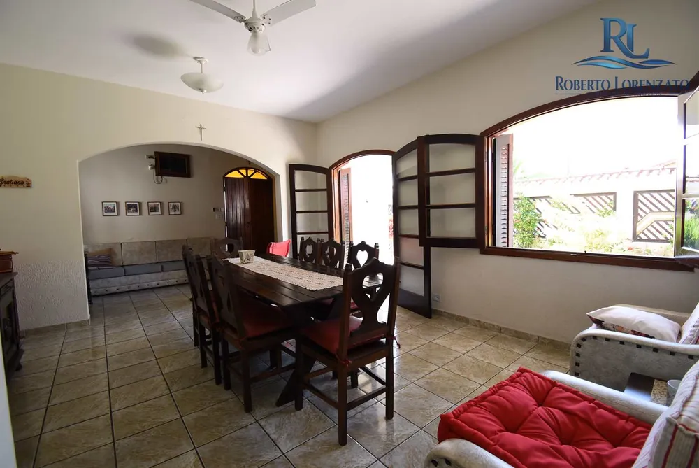 Casa, 5 quartos, 209 m² - Foto 1