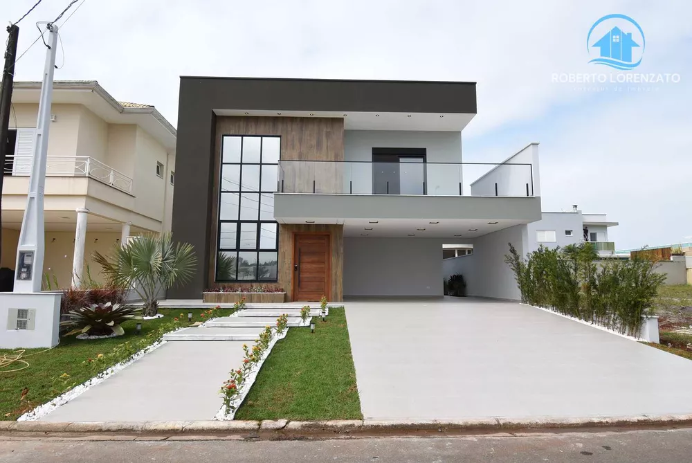 Casa à venda com 4 quartos, 215m² - Foto 2