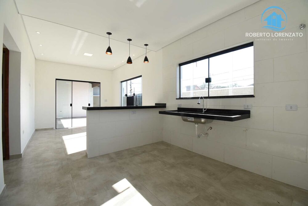 Casa à venda com 2 quartos, 81m² - Foto 3