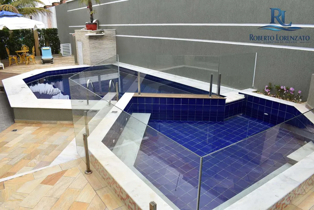 Casa, 4 quartos, 240 m² - Foto 1