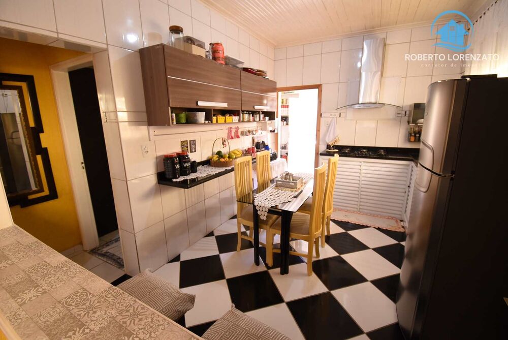 Casa, 4 quartos, 130 m² - Foto 1
