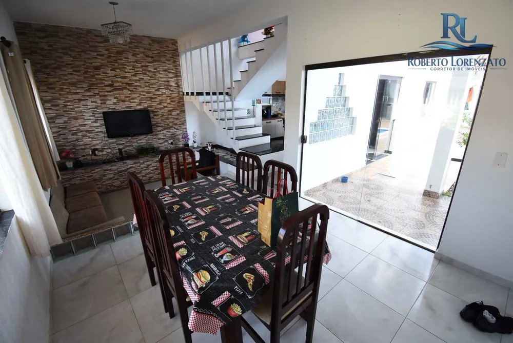 Casa, 4 quartos, 275 m² - Foto 1