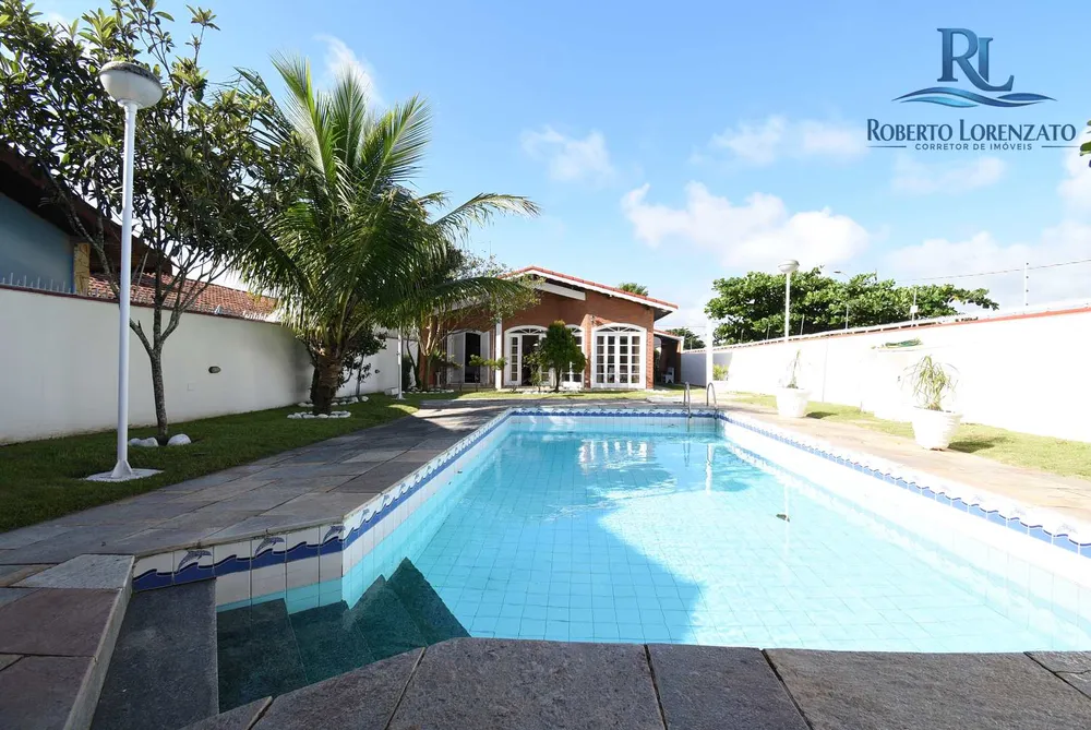 Casa, 3 quartos, 231 m² - Foto 1