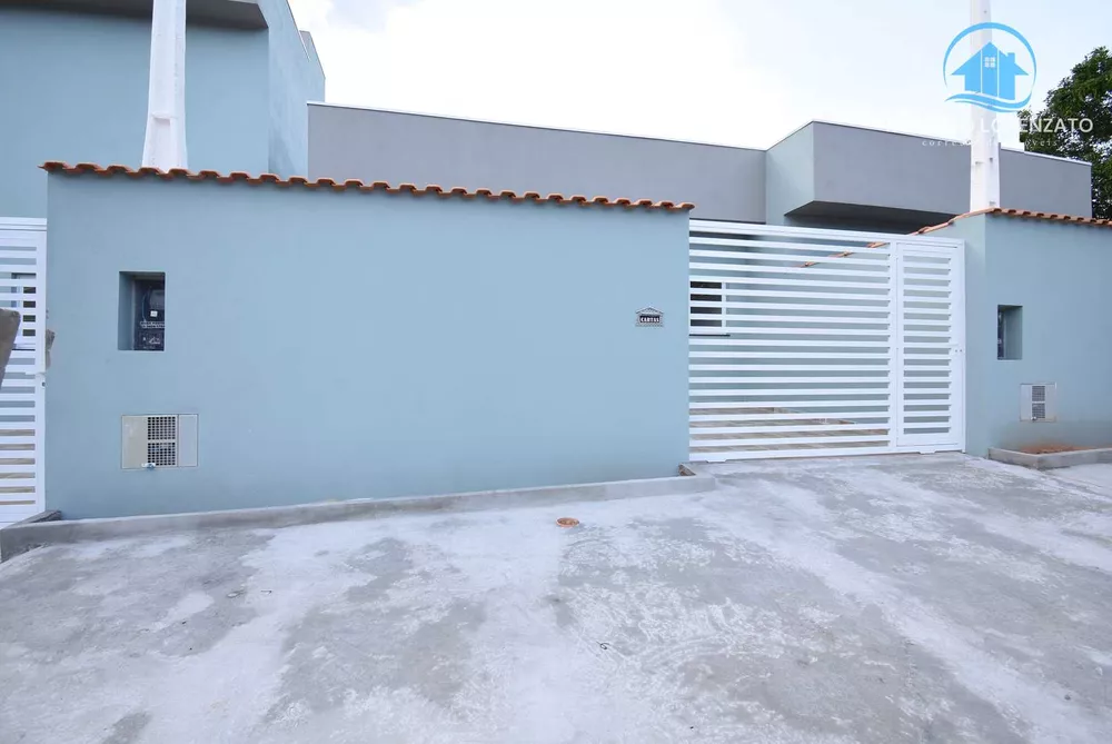 Casa à venda com 2 quartos, 65m² - Foto 1