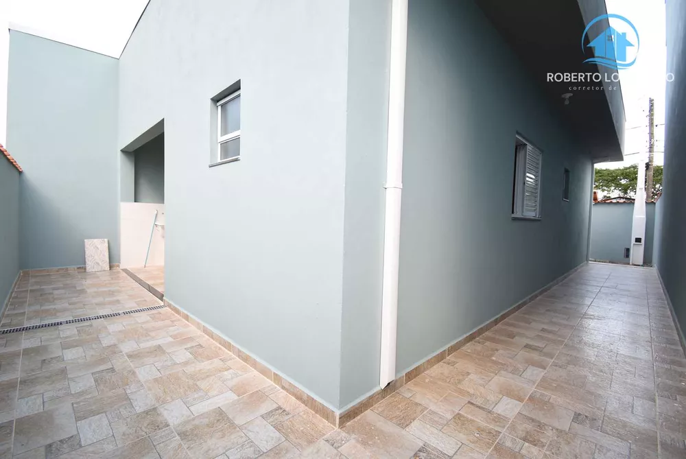 Casa à venda com 2 quartos, 65m² - Foto 4