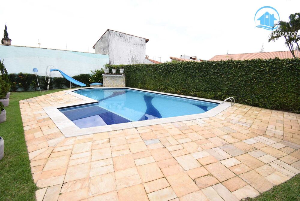 Casa, 3 quartos, 223 m² - Foto 1
