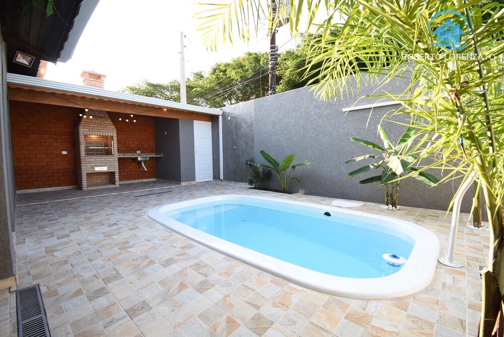 Casa à venda com 3 quartos, 146m² - Foto 1