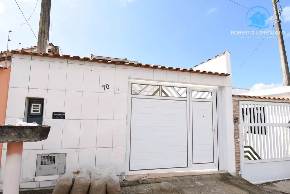 Casa à venda com 2 quartos, 113m² - Foto 1