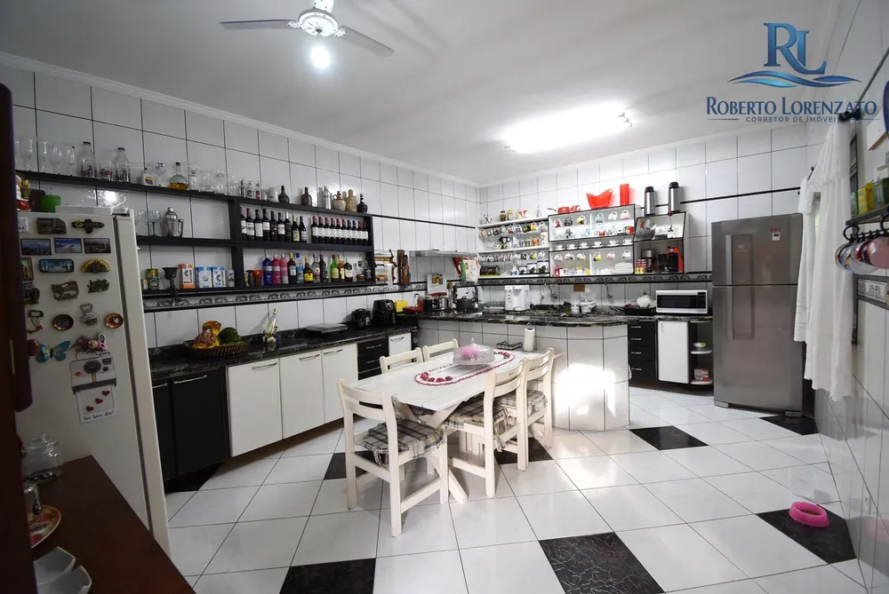 Casa, 6 quartos, 177 m² - Foto 4