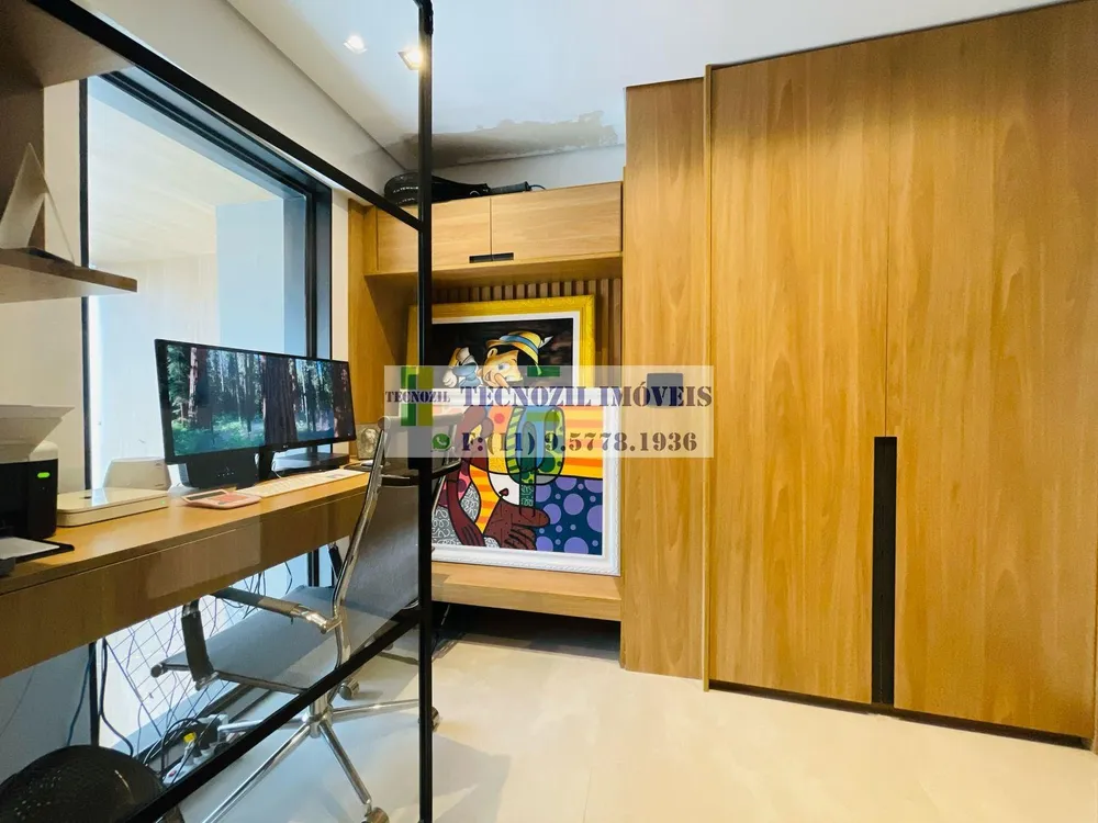 Cobertura, 3 quartos, 215 m² - Foto 4