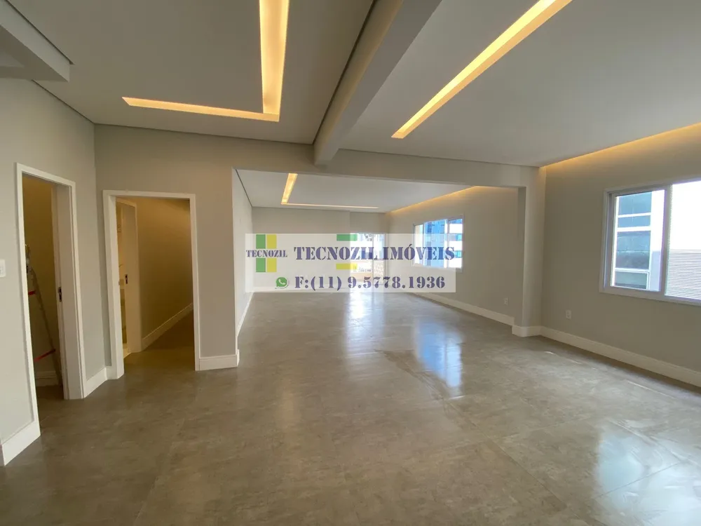 Apartamento, 3 quartos, 200 m² - Foto 1