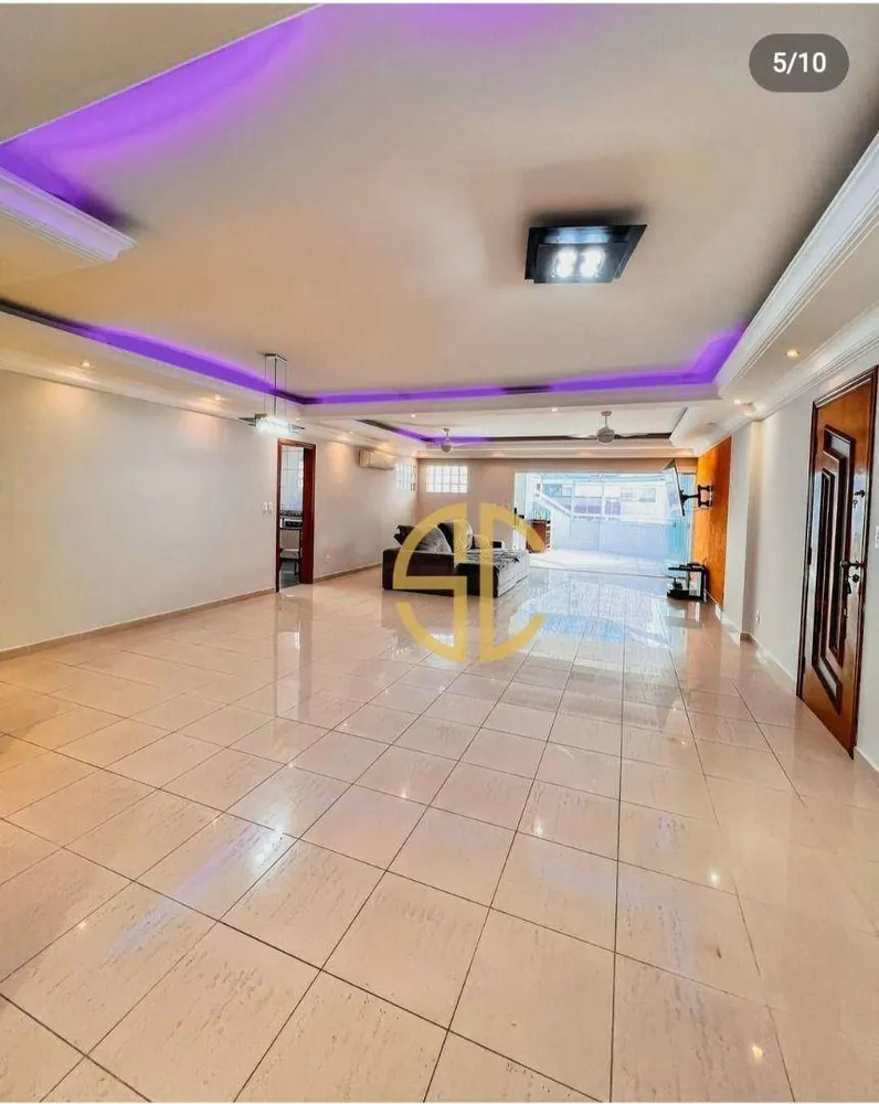 Cobertura, 3 quartos, 219 m² - Foto 3