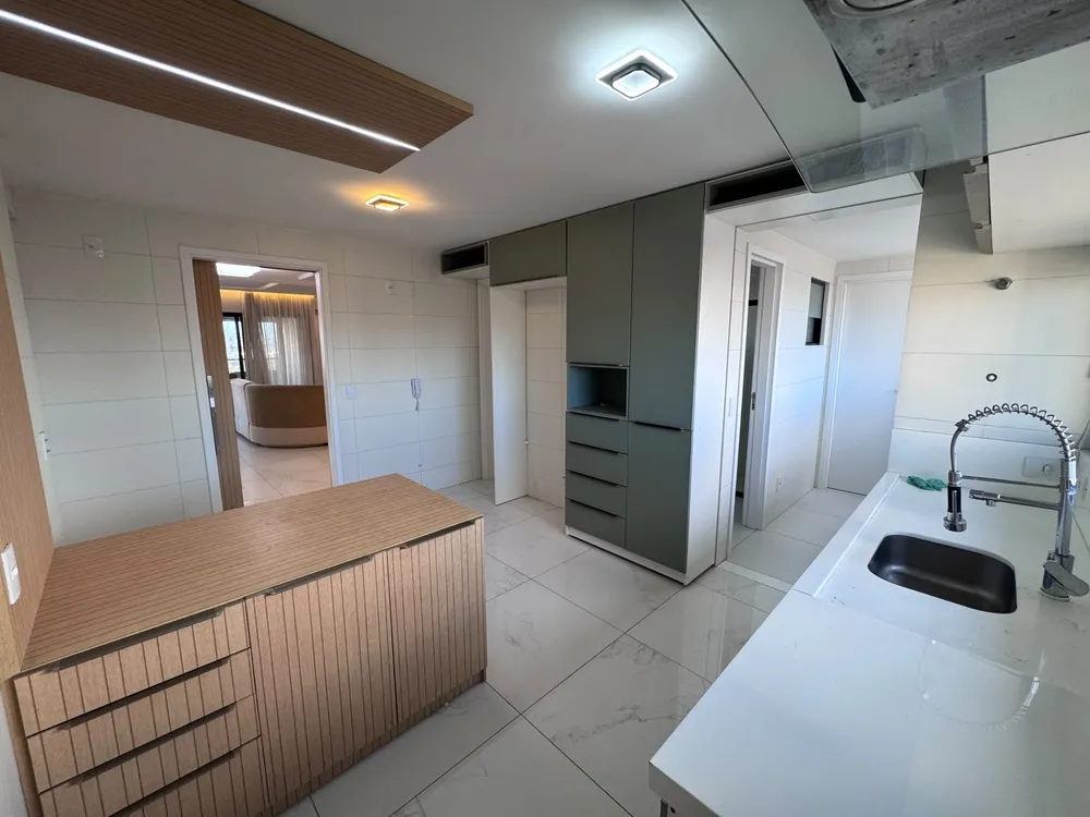 Apartamento, 3 quartos, 155 m² - Foto 1