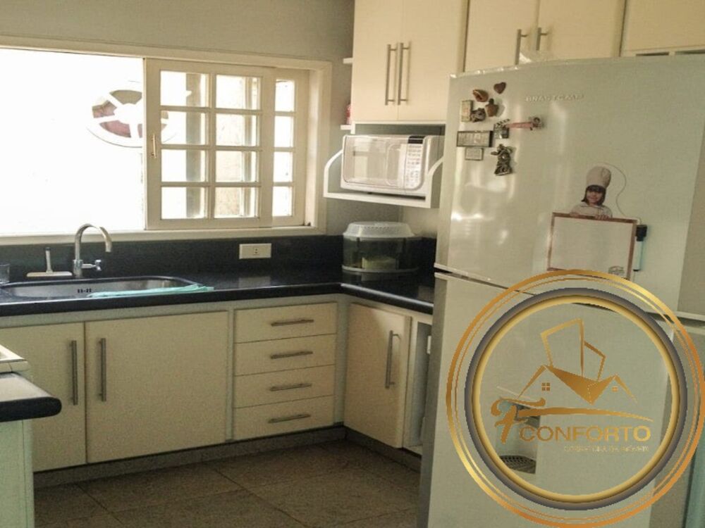 Casa, 3 quartos, 240 m² - Foto 4
