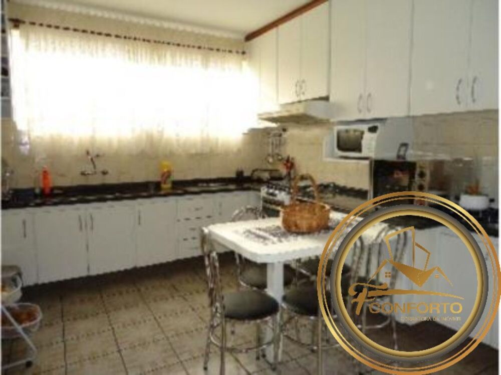 Sobrado, 3 quartos, 196 m² - Foto 1