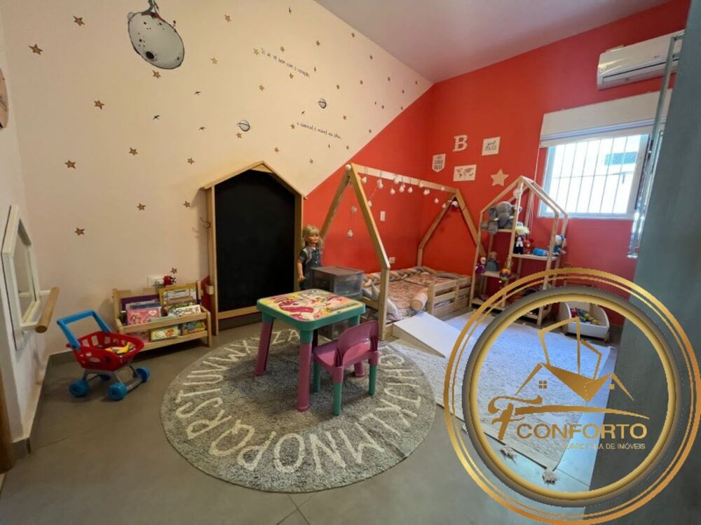 Casa à venda com 3 quartos, 272m² - Foto 10