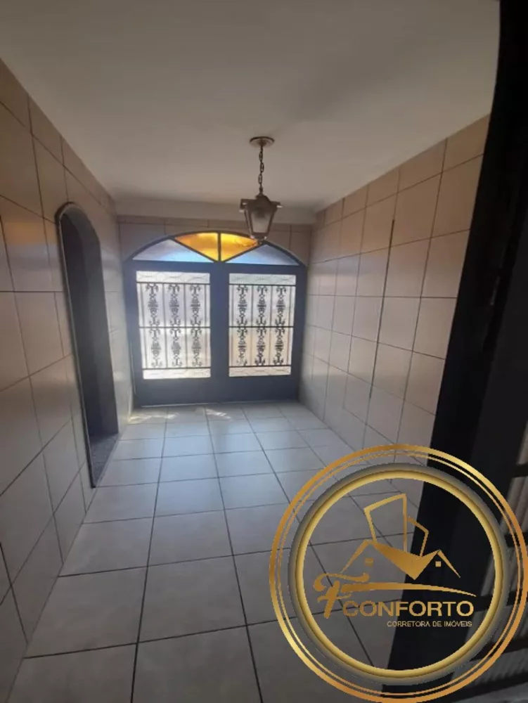 Sobrado à venda com 4 quartos, 210m² - Foto 3