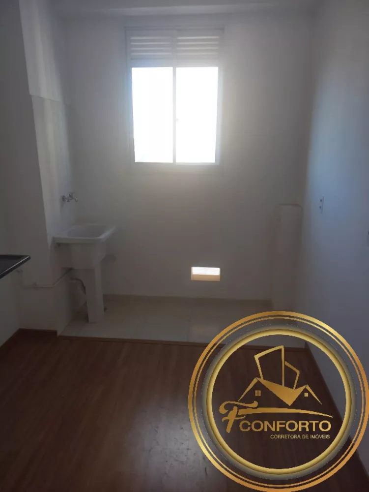 Apartamento à venda com 2 quartos, 37m² - Foto 4