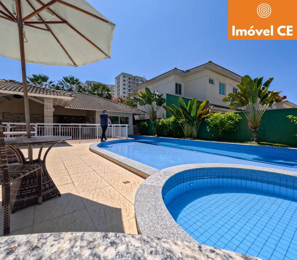 Casa à venda com 3 quartos, 117m² - Foto 2