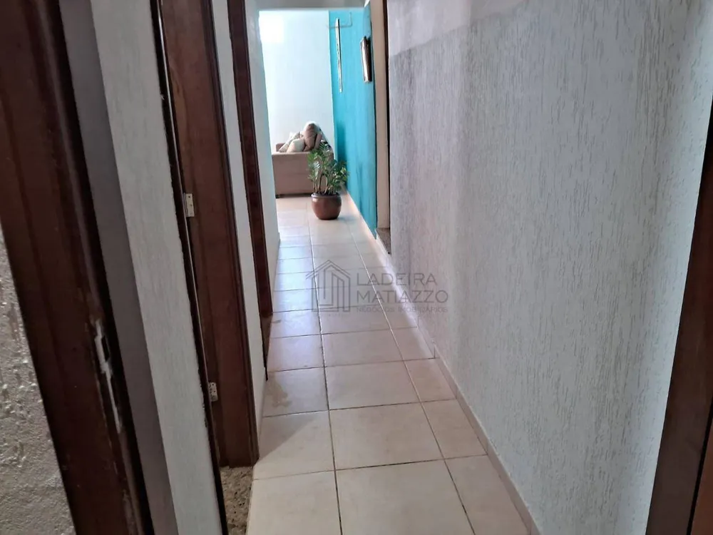 Chácara, 3 quartos, 1007 m² - Foto 1