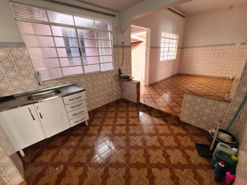 Casa, 3 quartos, 223 m² - Foto 1
