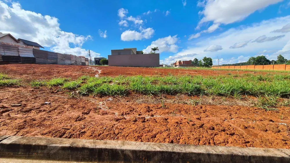 Loteamento e Condomínio, 300 m² - Foto 1