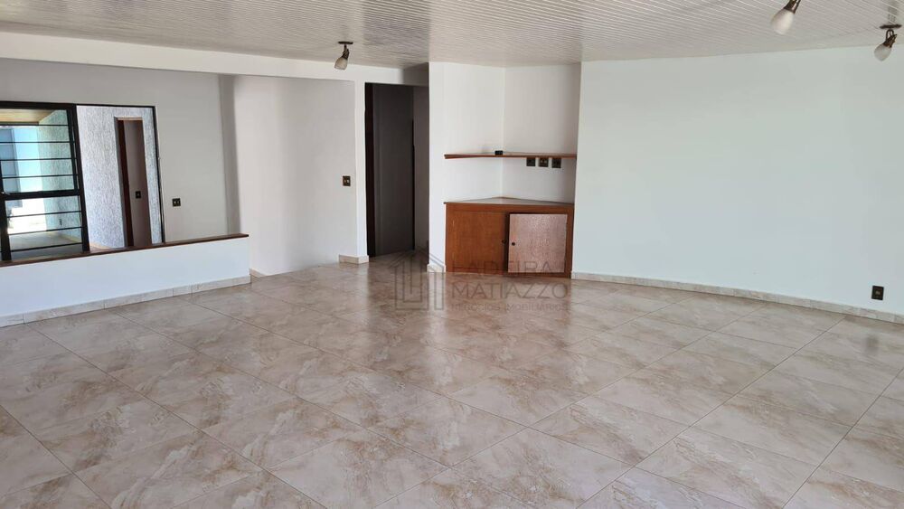 Sobrado à venda e aluguel com 4 quartos, 334m² - Foto 1