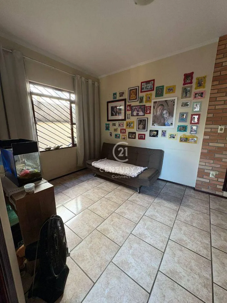 Casa, 3 quartos, 170 m² - Foto 2