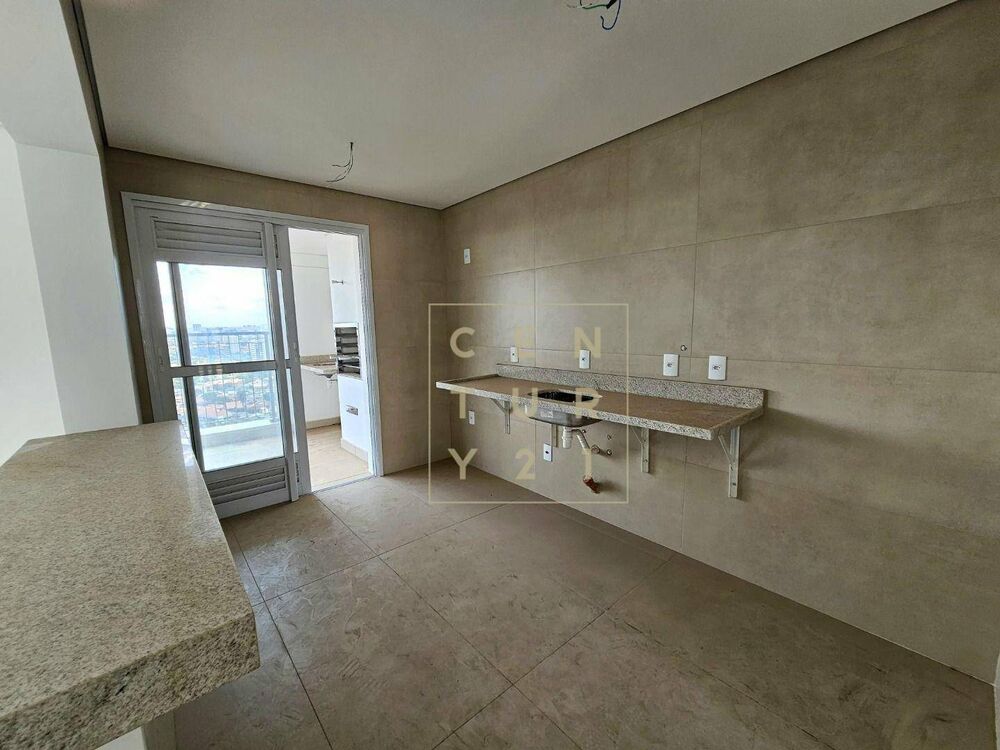 Apartamento para alugar com 4 quartos, 166m² - Foto 3